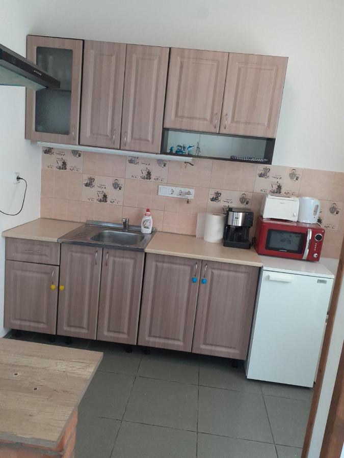 Oazis Apartman Sarospatak Ngoại thất bức ảnh
