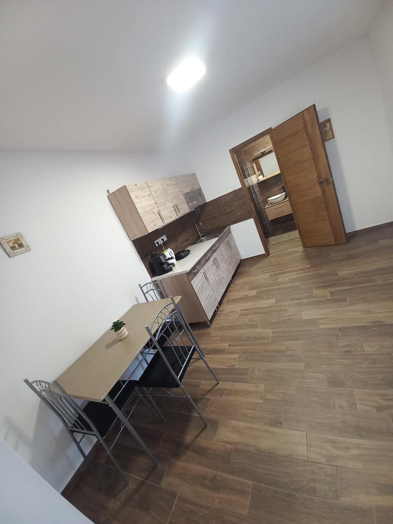 Oazis Apartman Sarospatak Ngoại thất bức ảnh