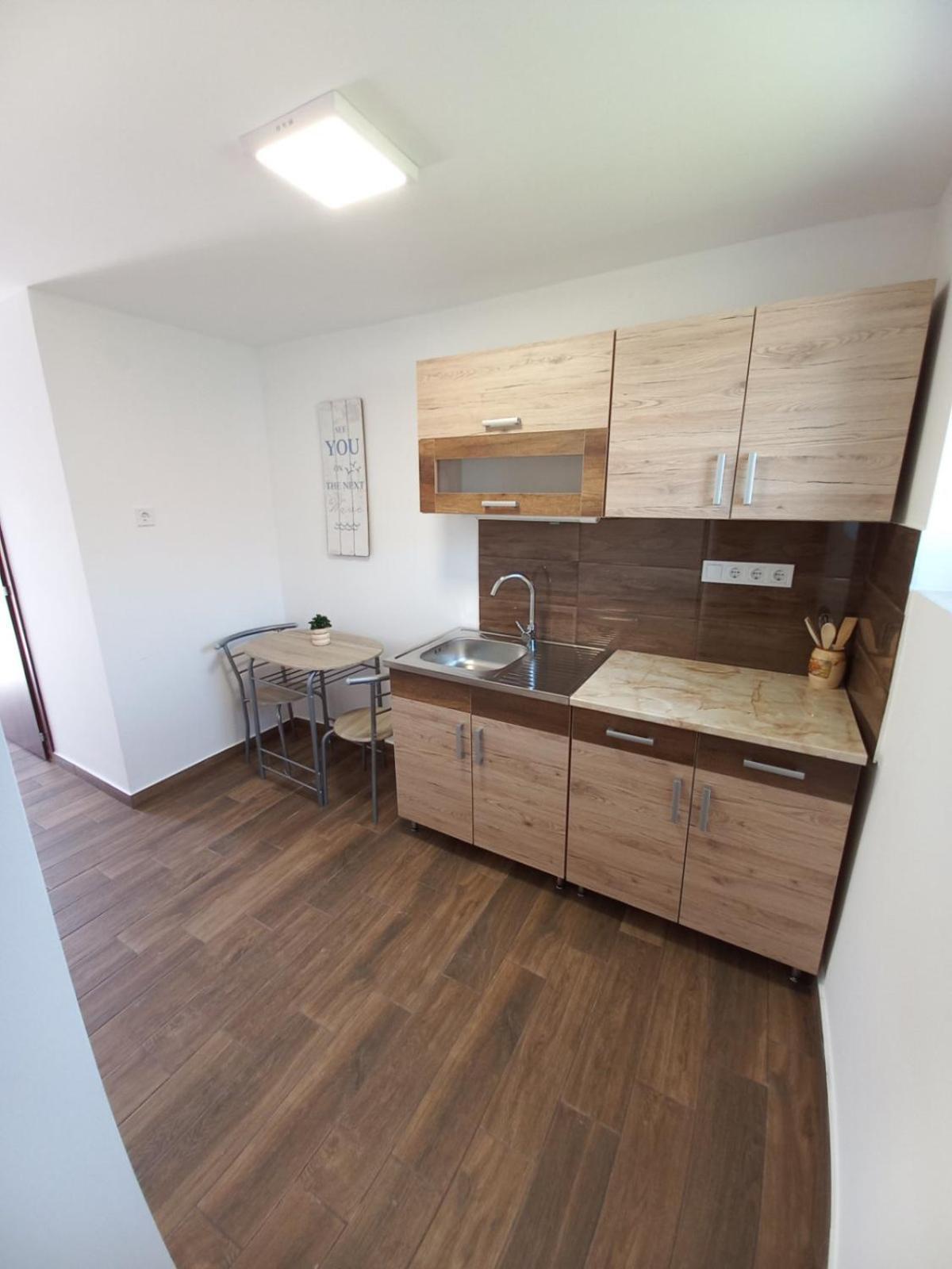 Oazis Apartman Sarospatak Ngoại thất bức ảnh